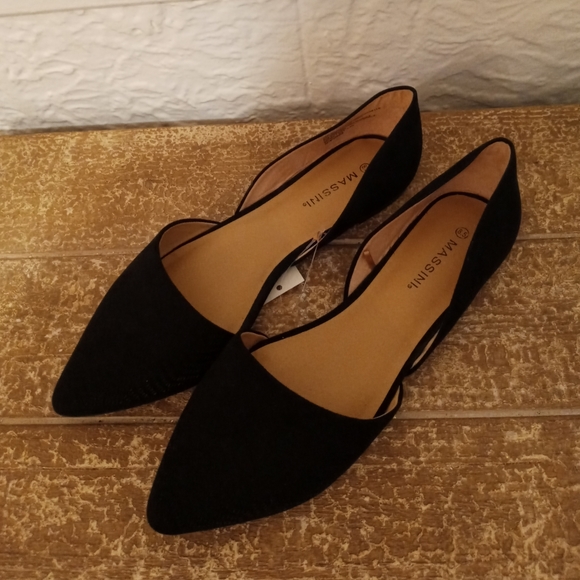 Massini Shoes - ❤3/$30 NWT Black Flats SZ 8.5